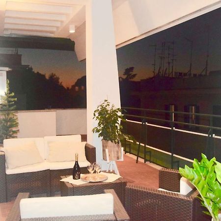 רומא Terrazza San Giovanni Apartment מראה חיצוני תמונה